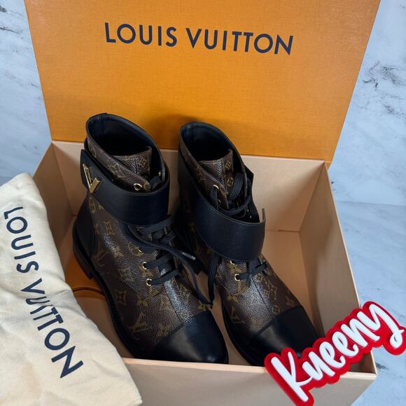 Louis Vuitton Calfskin Monogram Wonderland Flat Ranger Boots 39.5/8.5 Black New - Picture 4 of 11